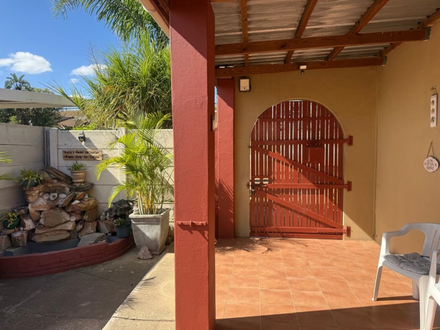 3 Bedroom Property for Sale in Heuwelkruin Eastern Cape